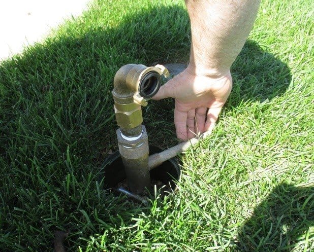 Make Hand Watering Easy and Save Water with the Leemco L2 Quick Coupler